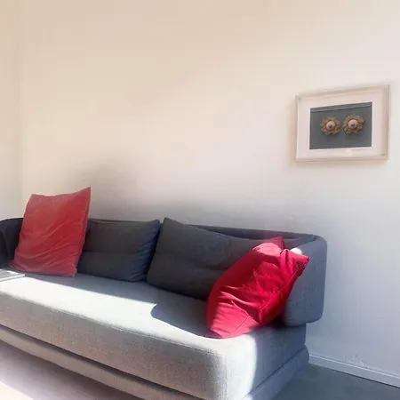 Lägenhet Zehuus Gartenstudio Mit Terrasse Köln